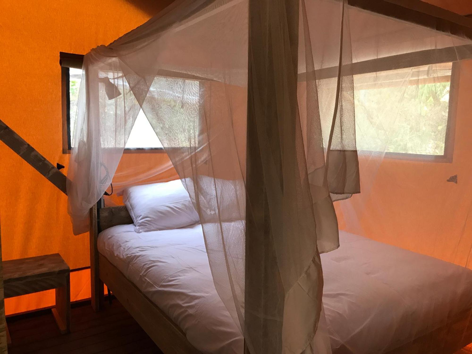 Bungalows - Camping El Solsones Solsona Dış mekan fotoğraf