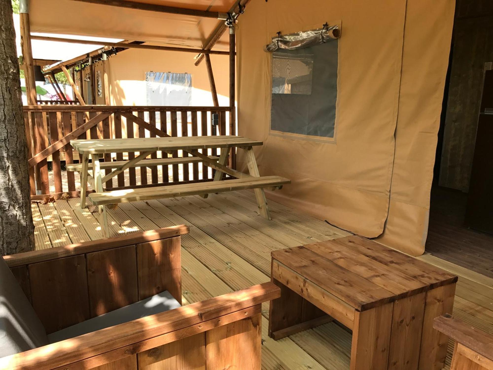 Bungalows - Camping El Solsones Solsona Dış mekan fotoğraf
