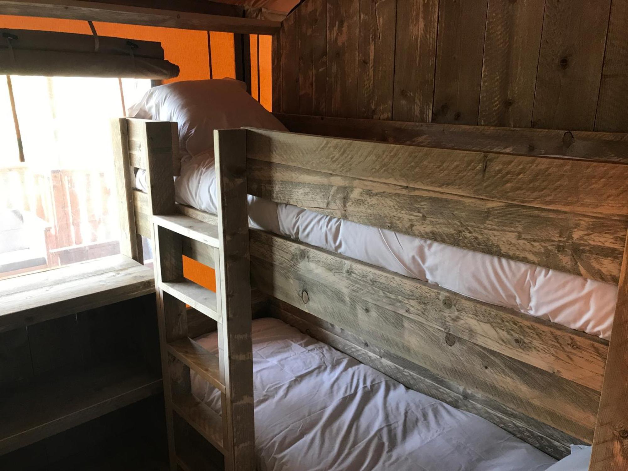 Bungalows - Camping El Solsones Solsona Dış mekan fotoğraf