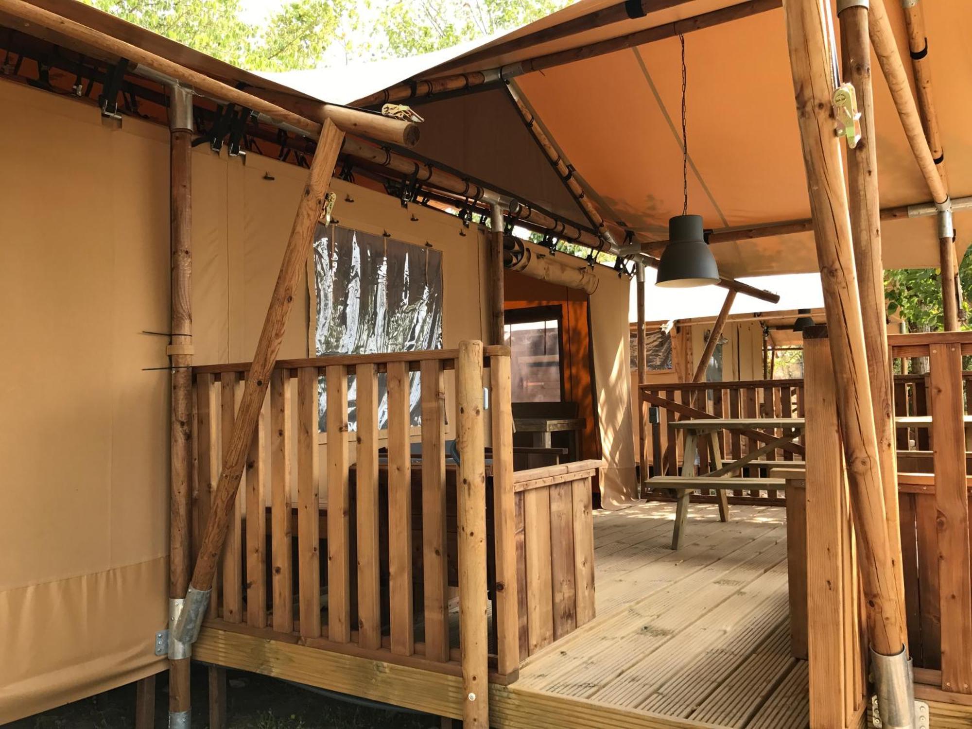 Bungalows - Camping El Solsones Solsona Dış mekan fotoğraf